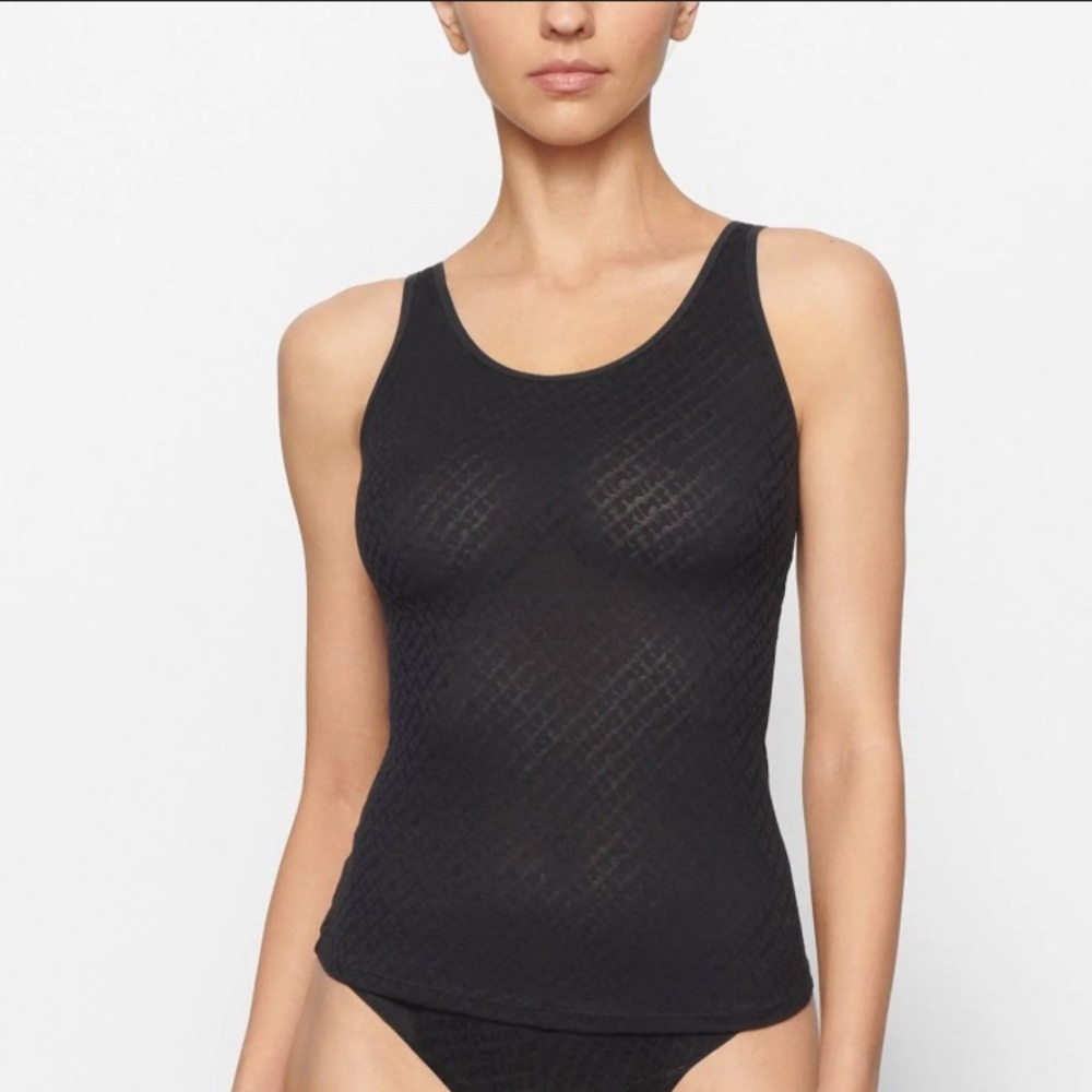 Skims Logo Mesh Tank in Onyx Size XS